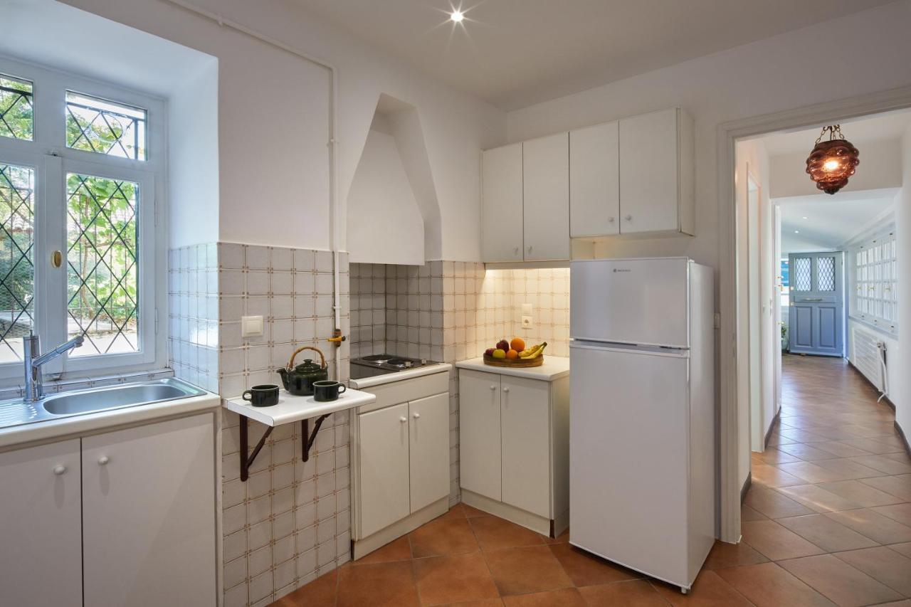 אתונה Muazzo Plaka Homes, Upper Home With Balcony & Ground Home No Balcony, By Thinkvilla מראה חיצוני תמונה